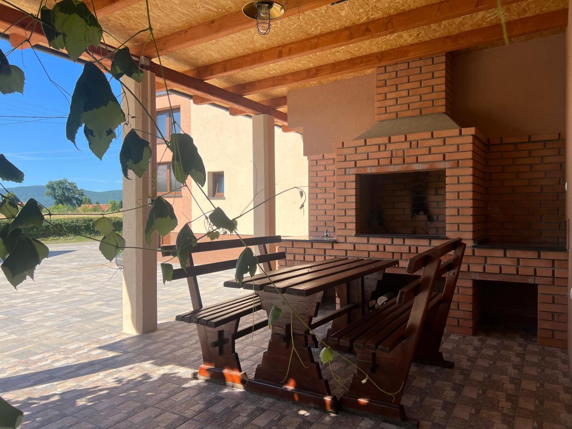 Zen Den Apartments Оточац Екстер'єр фото